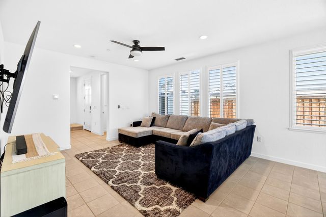 1510 Bernard Phelan Ave, Tracy, CA 95377