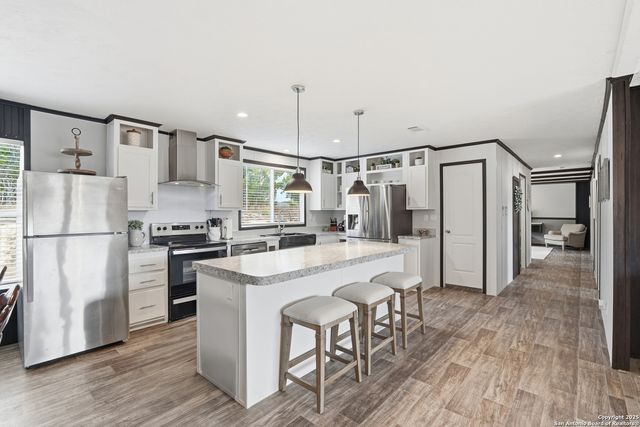 1611 FULLER DR, Canyon Lake, TX 78133