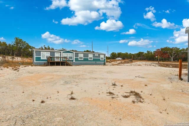 1611 FULLER DR, Canyon Lake, TX 78133