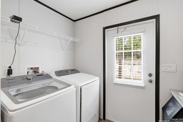 1611 FULLER DR, Canyon Lake, TX 78133