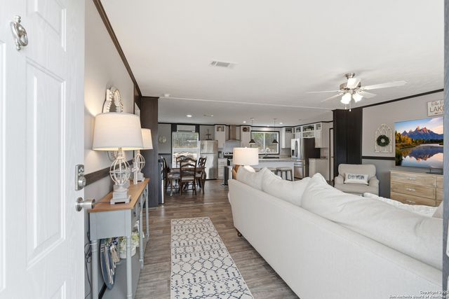 1611 FULLER DR, Canyon Lake, TX 78133