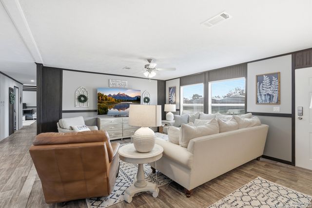 1611 FULLER DR, Canyon Lake, TX 78133