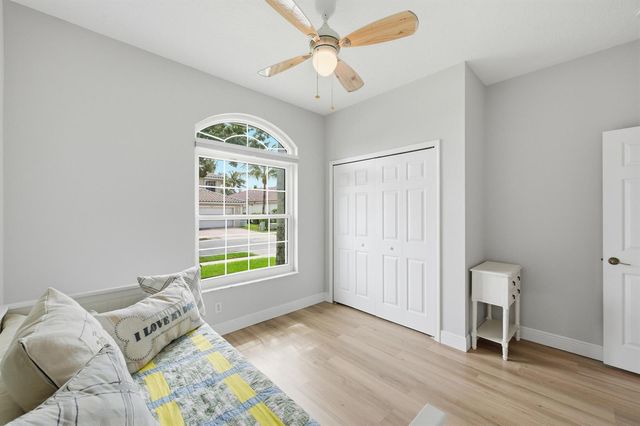 4730 NW 119th Avenue, Coral Springs, FL 33076