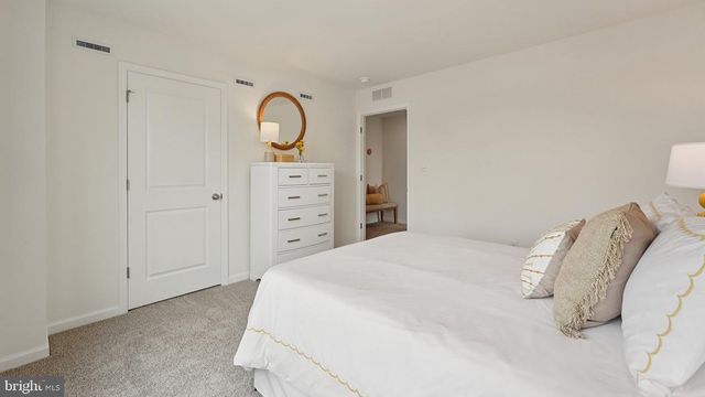 3055 MARTHA WAY, Pennsburg, PA 18073