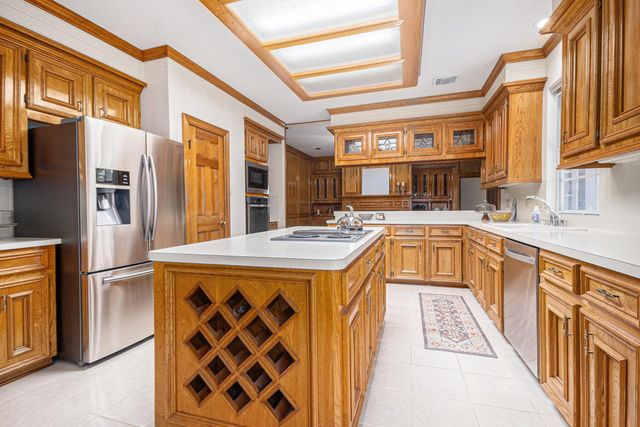 2203 Woodside Drive, Houston, TX 77062