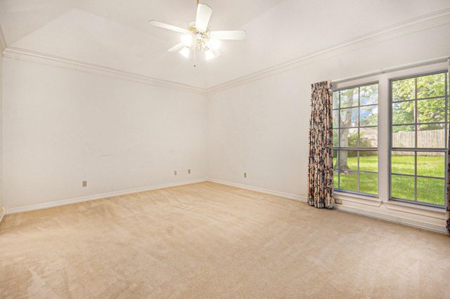 2203 Woodside Drive, Houston, TX 77062