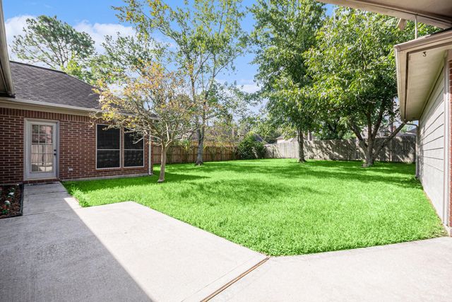 2203 Woodside Drive, Houston, TX 77062