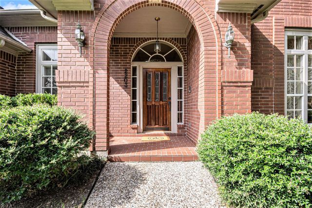 2203 Woodside Drive, Houston, TX 77062