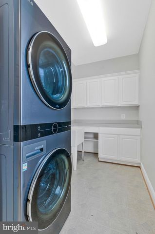 4029 GOSS RD, Fairfax, VA 22032