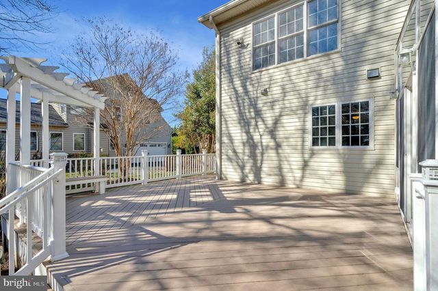 4029 GOSS RD, Fairfax, VA 22032