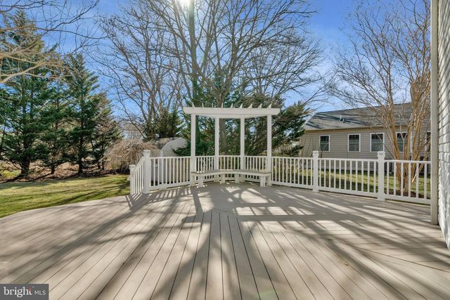 4029 GOSS RD, Fairfax, VA 22032