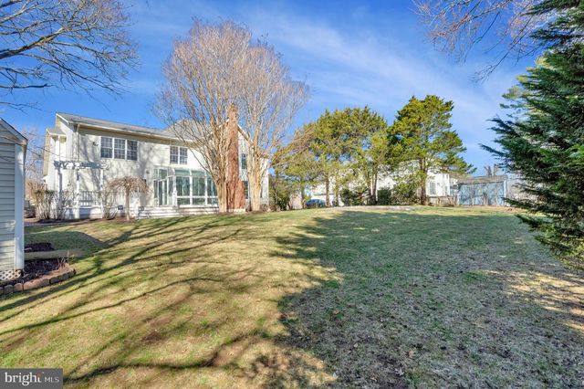 4029 GOSS RD, Fairfax, VA 22032