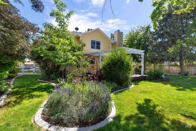 2055 Hillcrest Dr., Twin Falls, ID 83301