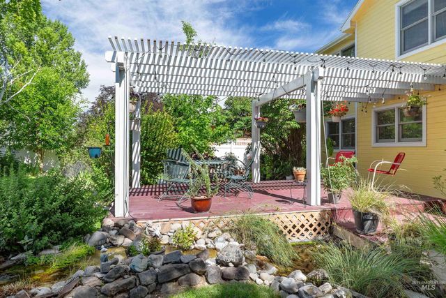 2055 Hillcrest Dr., Twin Falls, ID 83301