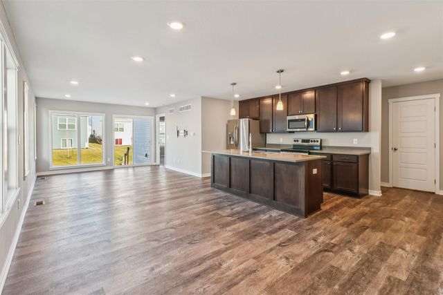 1247 NW Yorktown Drive, Waukee, IA 50263