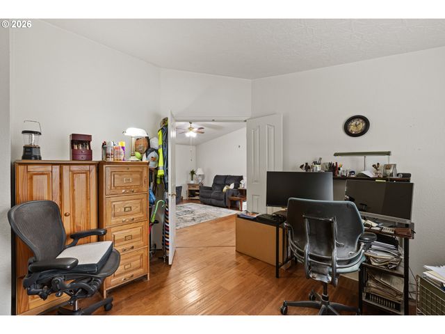 600 DONRUSS Dr, Roseburg, OR 97471