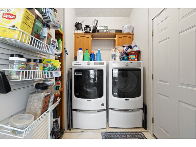 600 DONRUSS Dr, Roseburg, OR 97471