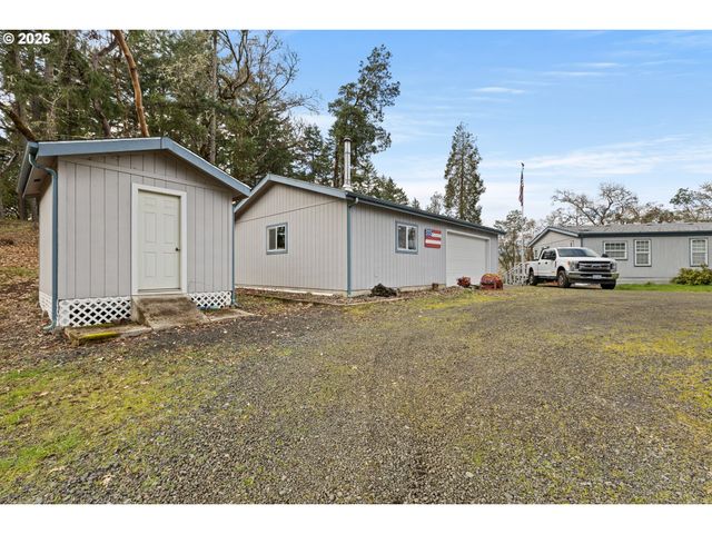 600 DONRUSS Dr, Roseburg, OR 97471