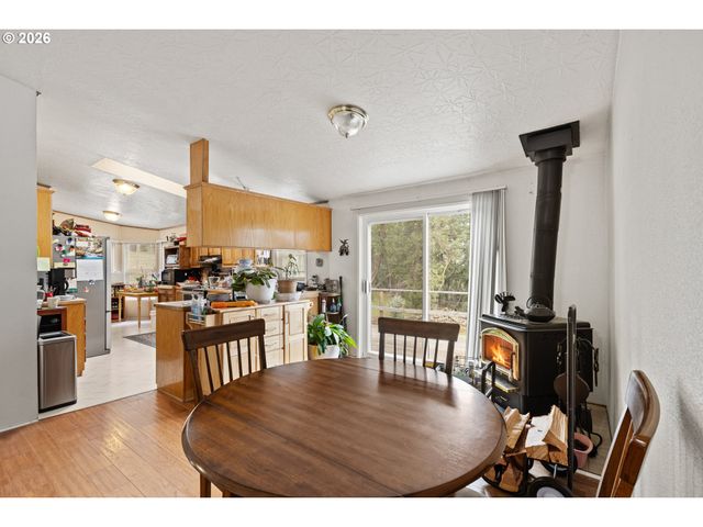 600 DONRUSS Dr, Roseburg, OR 97471