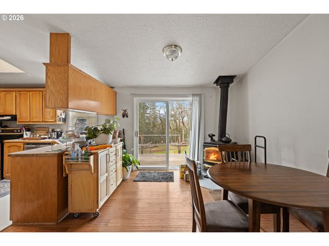 600 DONRUSS Dr, Roseburg, OR 97471