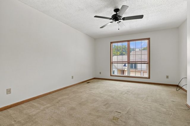 5002 Camelot Dr Apt A, Columbia, TN 38401