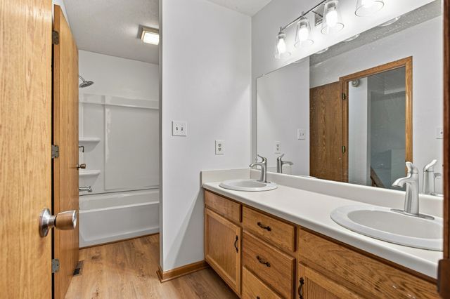 5002 Camelot Dr Apt A, Columbia, TN 38401