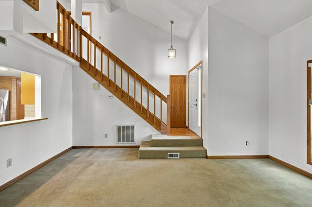5002 Camelot Dr Apt A, Columbia, TN 38401