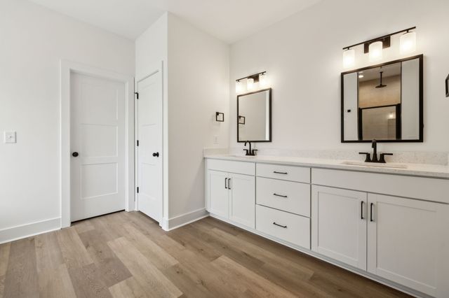 1075 Linder Ridge Rd, Woodlawn, TN 37191