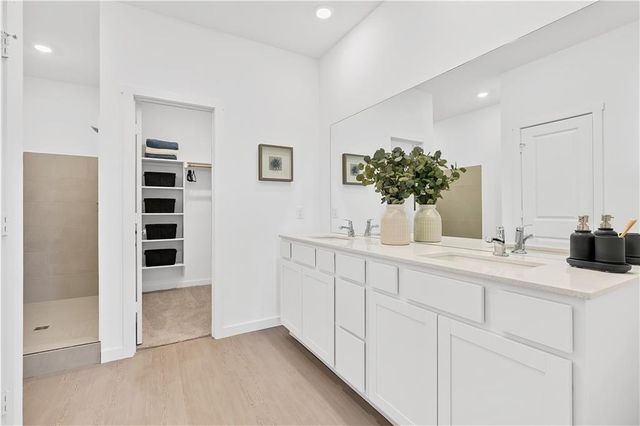 22556 W 214th Terrace, Spring Hill, KS 66083