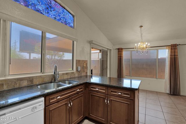 4003 E ANDERSON Drive, Phoenix, AZ 85032