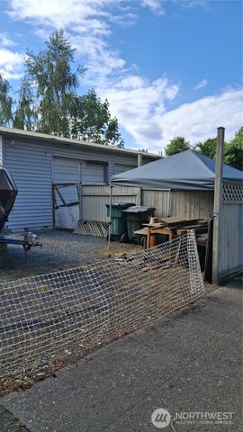 1056 S Sullivan Street, Seattle, WA 98108