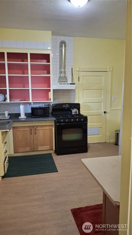 1056 S Sullivan Street, Seattle, WA 98108