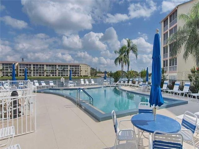 4127 HERON WAY E-111, Bradenton, FL 34205