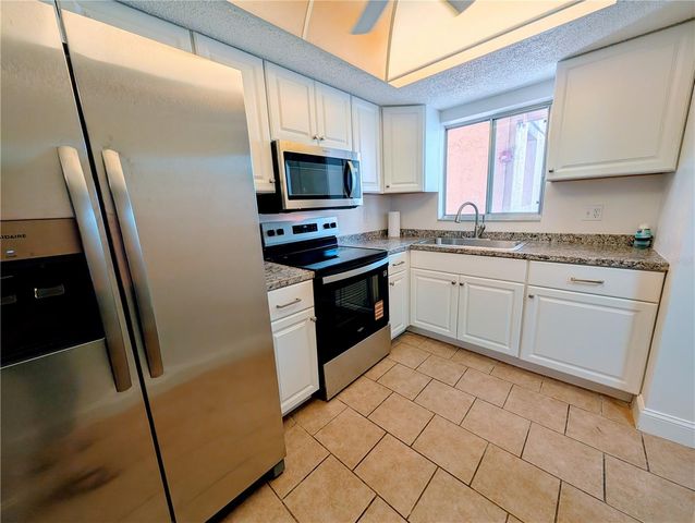 4127 HERON WAY E-111, Bradenton, FL 34205