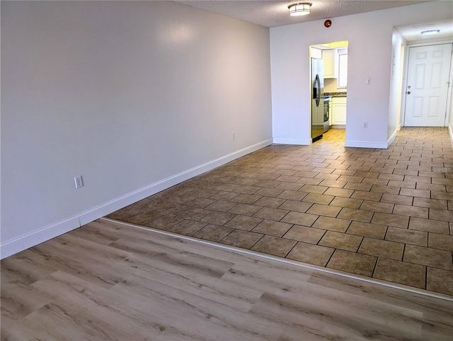 4127 HERON WAY E-111, Bradenton, FL 34205