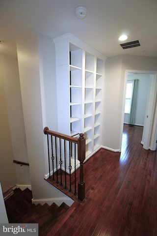 516 GROAT ALY, Phoenixville, PA 19460