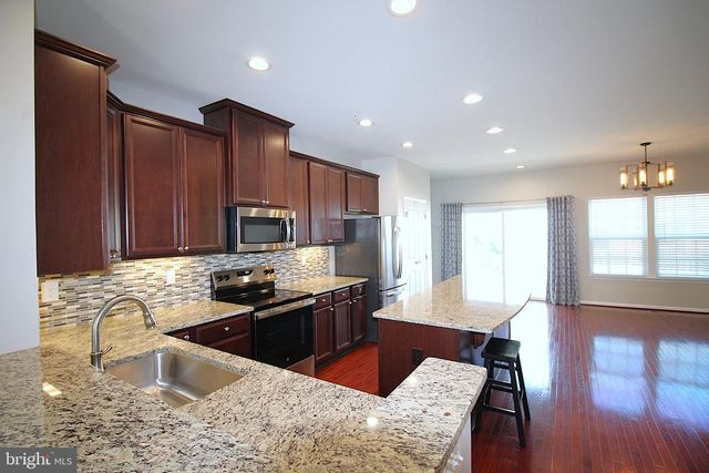 516 GROAT ALY, Phoenixville, PA 19460