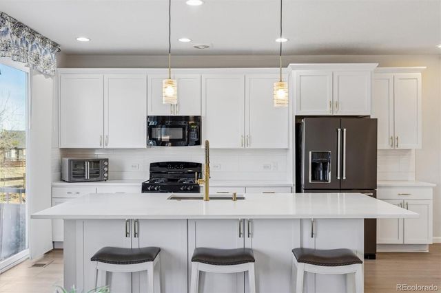 7757 Blue Water Lane, Castle Rock, CO 80108