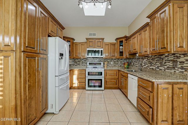 1281 Amber Morgan Drive, El Paso, TX 79936