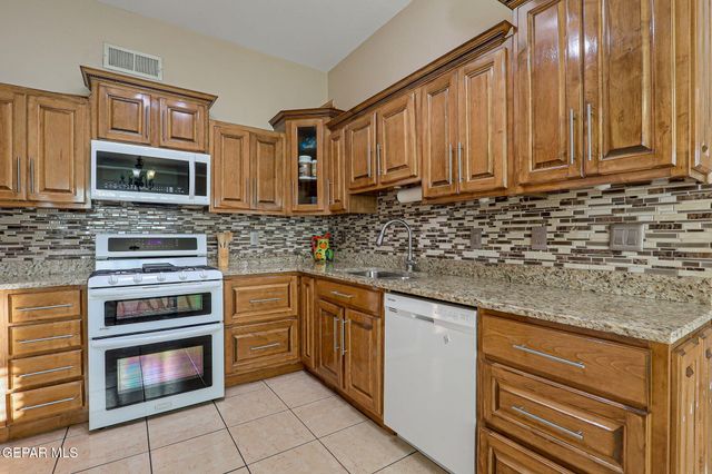1281 Amber Morgan Drive, El Paso, TX 79936
