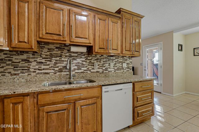 1281 Amber Morgan Drive, El Paso, TX 79936