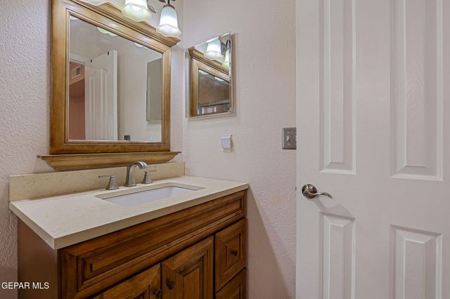 1281 Amber Morgan Drive, El Paso, TX 79936