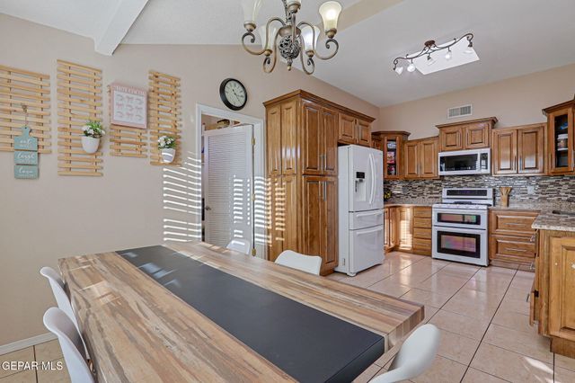 1281 Amber Morgan Drive, El Paso, TX 79936