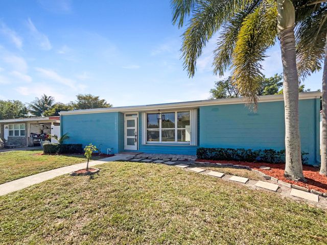 11812 Balsam Drive, Royal Palm Beach, FL 33411