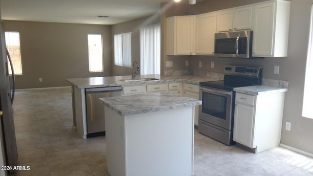 12525 W READE Avenue, Litchfield Park, AZ 85340
