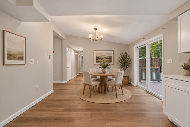 49 Ledgeview Drive, Rochester, NH 03839