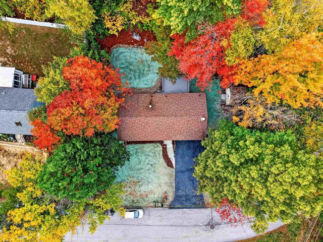49 Ledgeview Drive, Rochester, NH 03839