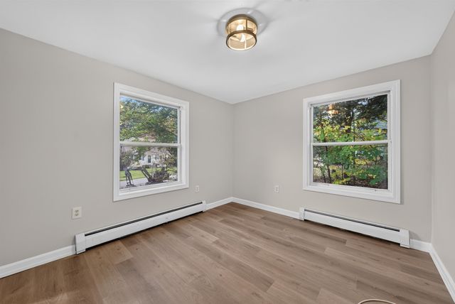 49 Ledgeview Drive, Rochester, NH 03839