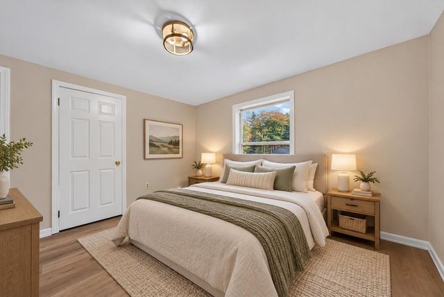49 Ledgeview Drive, Rochester, NH 03839