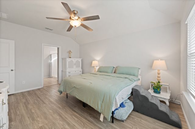 806 Peighton Court, Cleburne, TX 76033